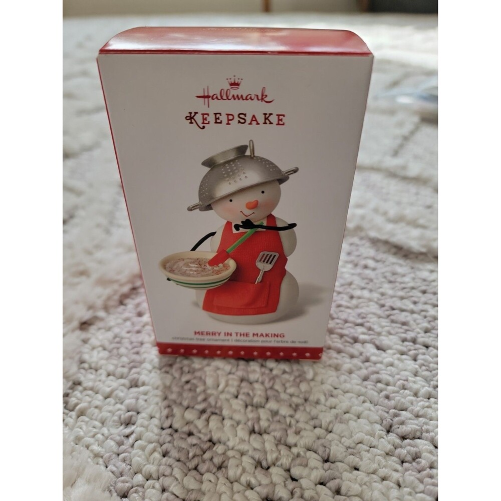 2015 Hallmark Keepsake Ornament ~ Limited Edition ~ "Merry in the Making" ~
